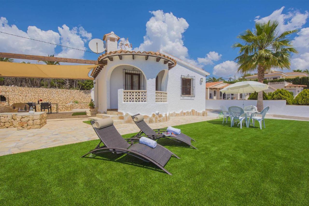Villa Neus - PlusHolidays Calpe Esterno foto
